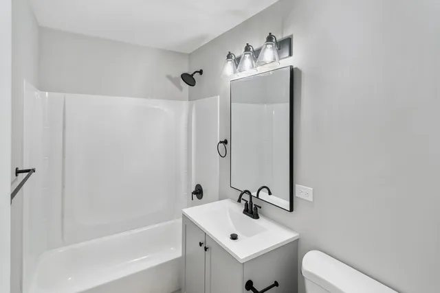 $233,700 | 505 Barbara Court, University Park, IL 60484