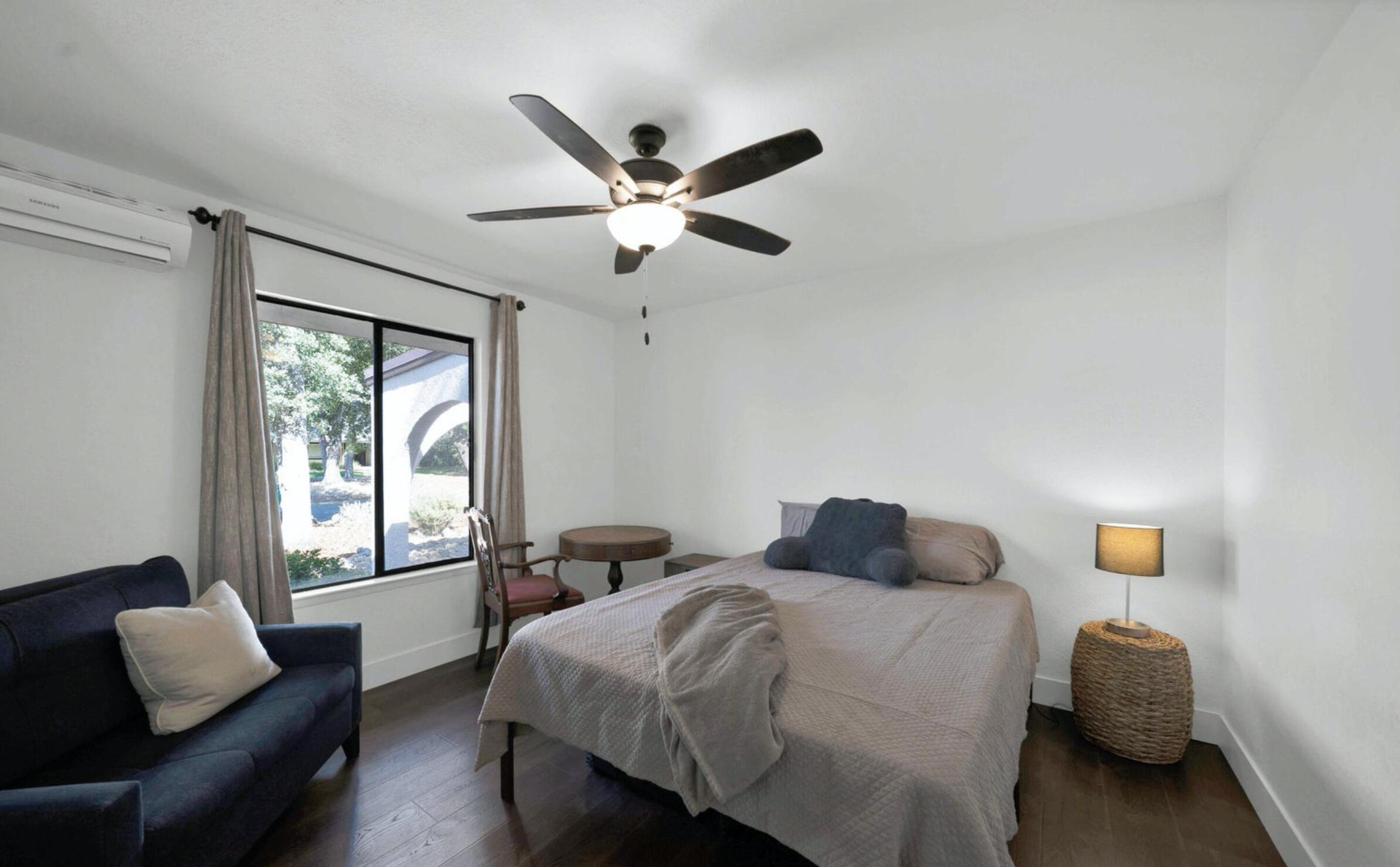 7067 Tucker Lane Redding, CA 96002 - Photo 21 of 47 Bedroom 1