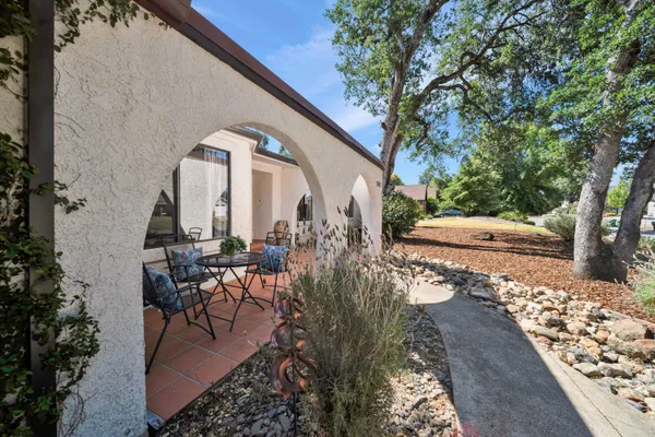 $655,000 | 7067 Tucker Lane, Redding, CA 96002