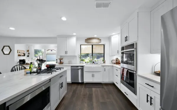 $655,000 | 7067 Tucker Lane, Redding, CA 96002