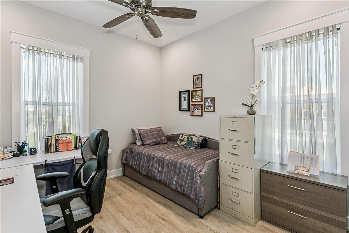 1401 Sailmaker Way Navarre, FL 32566 - Photo 37 of 66