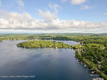 $1,295,000 | 4 Bobolink Road, Craryville, NY 12521