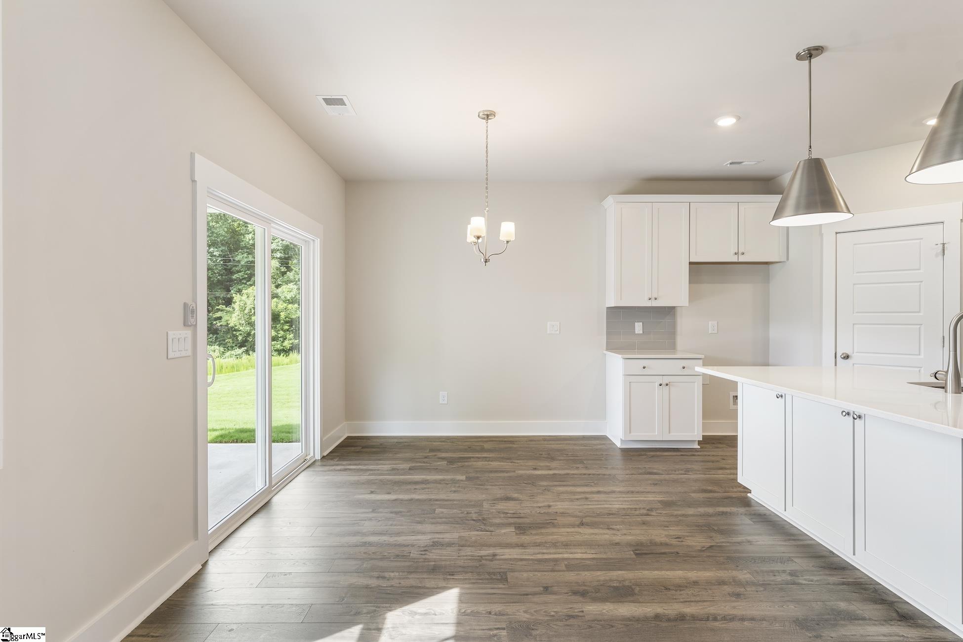 236 Jacqueline Road Piedmont, SC 29673 - Photo 9 of 21 Gallery Image 9