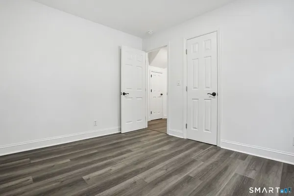 $579,999 | 21 Oven Rock Road, Bethel, CT 06801