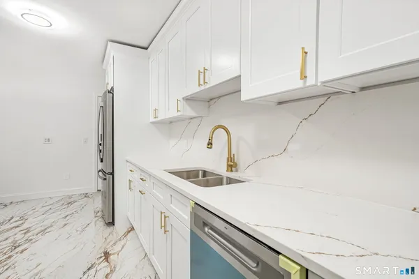 $579,999 | 21 Oven Rock Road, Bethel, CT 06801