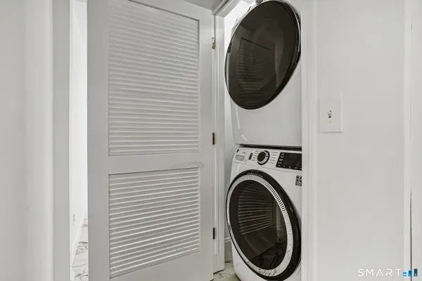 $579,999 | 21 Oven Rock Road, Bethel, CT 06801