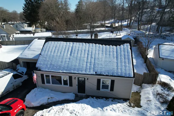 $579,999 | 21 Oven Rock Road, Bethel, CT 06801