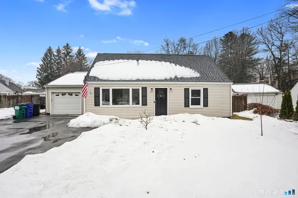 $579,999 | 21 Oven Rock Road, Bethel, CT 06801