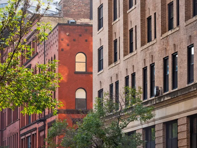 $235,000 | 209 8th Street East, Unit 308, St. Paul, MN 55101