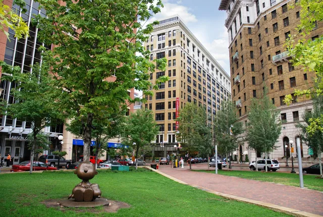 $235,000 | 209 8th Street East, Unit 308, St. Paul, MN 55101