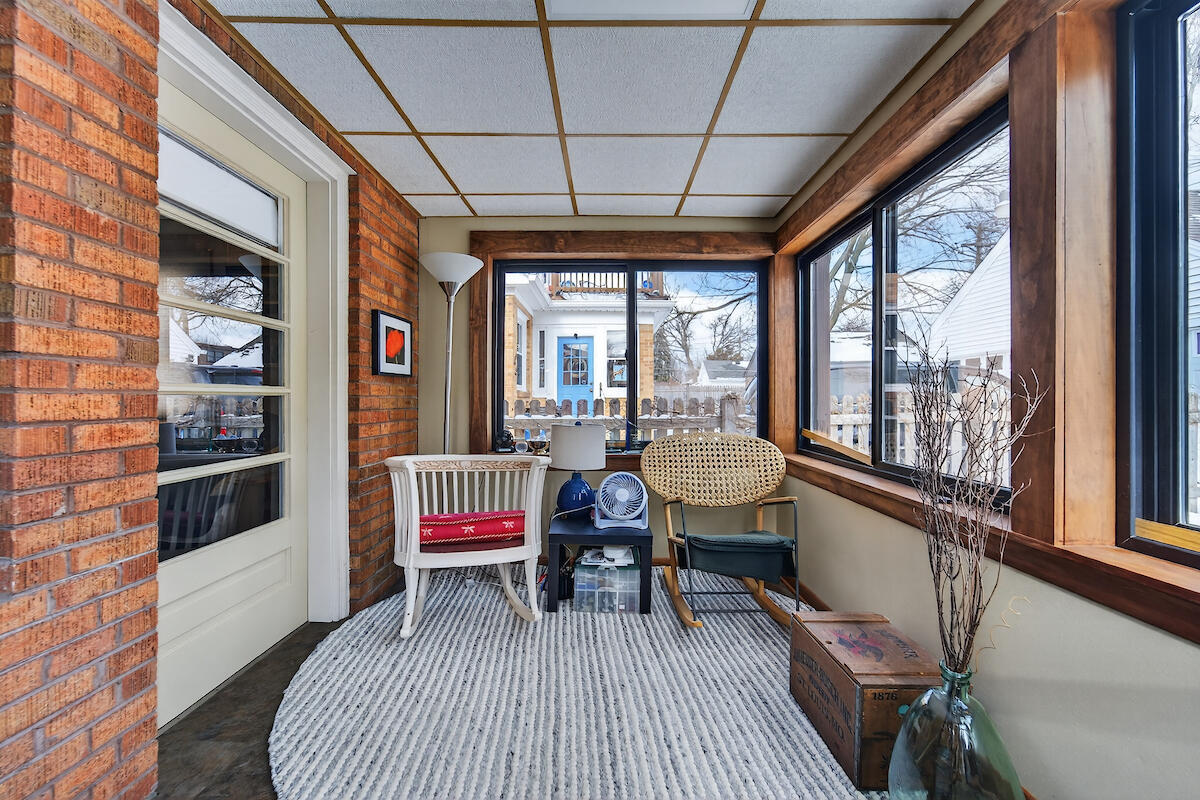 2811 Erie Street Racine, WI 53402 - Photo 12 of 30 3 season room