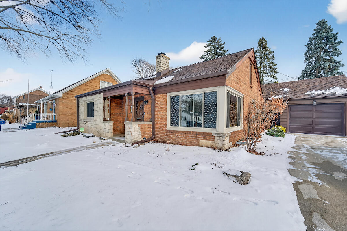 2811 Erie Street Racine, WI 53402 - Photo 22 of 30 Front