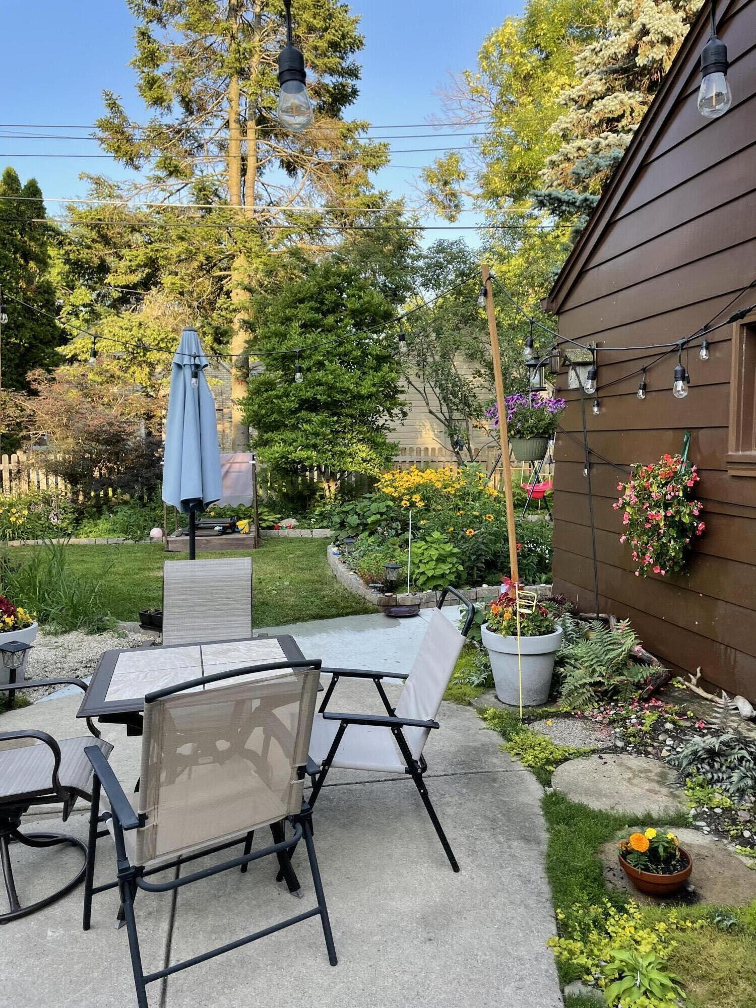 2811 Erie Street Racine, WI 53402 - Photo 28 of 30 Summer