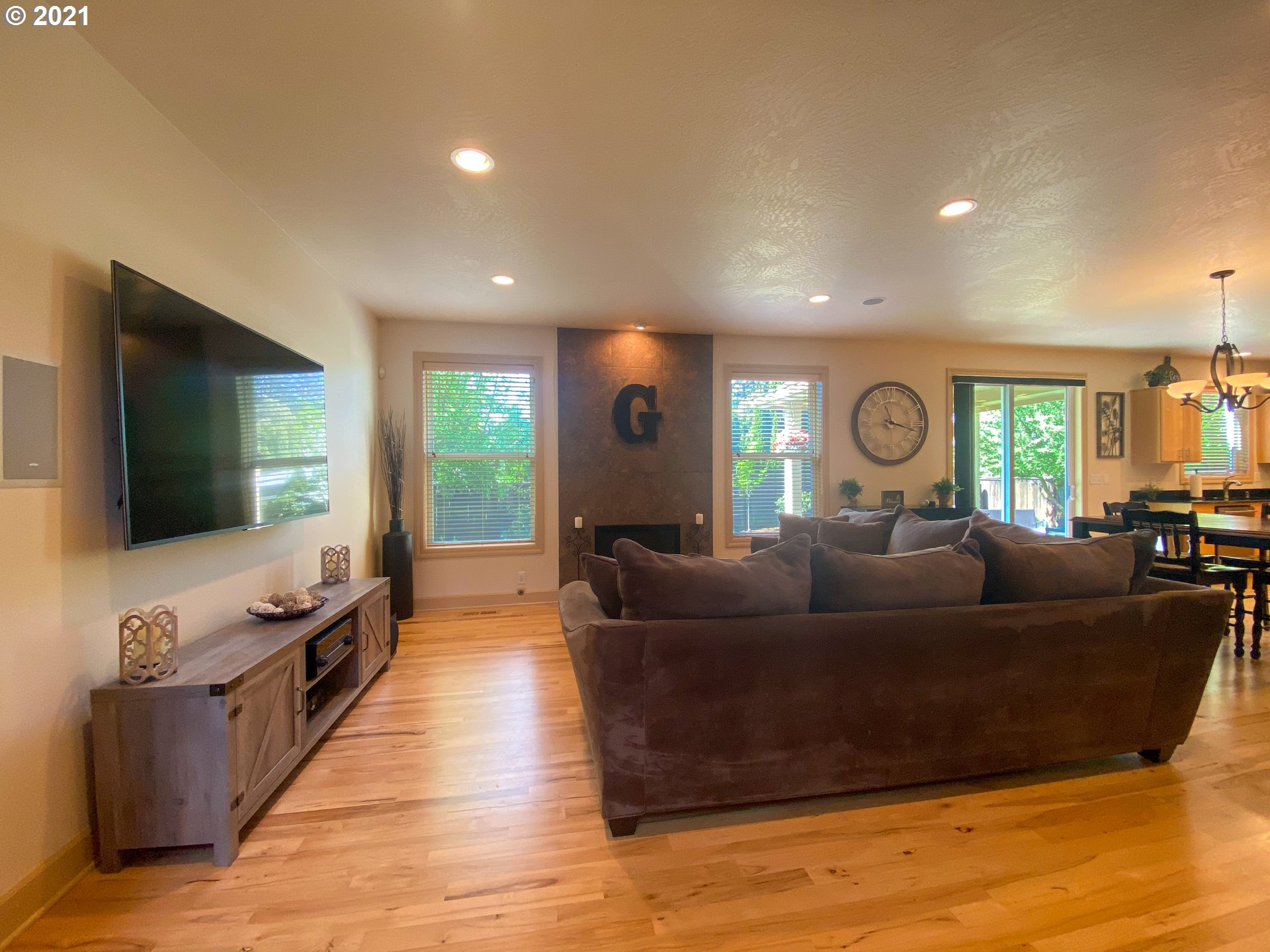 1084 Diamond Street Springfield, OR 97477 - Photo 11 of 30
