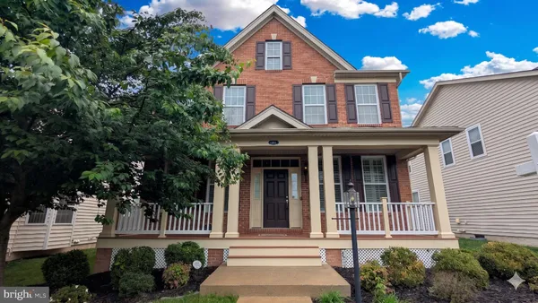 $1,050,000 | 43161 Barnstead Drive, Ashburn, VA 20148