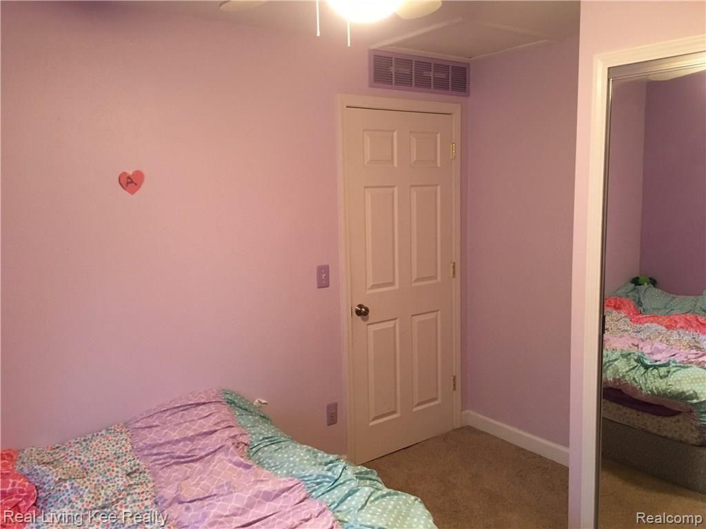 2981 Simpson Drive Rochester, MI 48309 - Photo 18 of 38 Bedroom4.JPG
