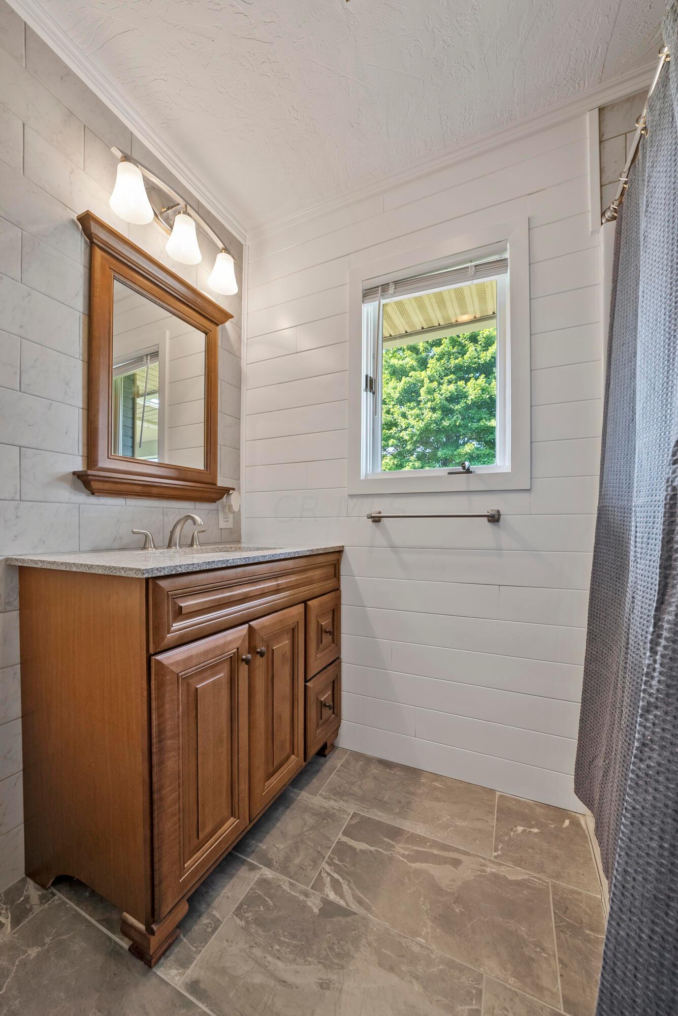 13741 Banning Road Mount Vernon, OH 43050 - Photo 15 of 28 Gallery Image 15