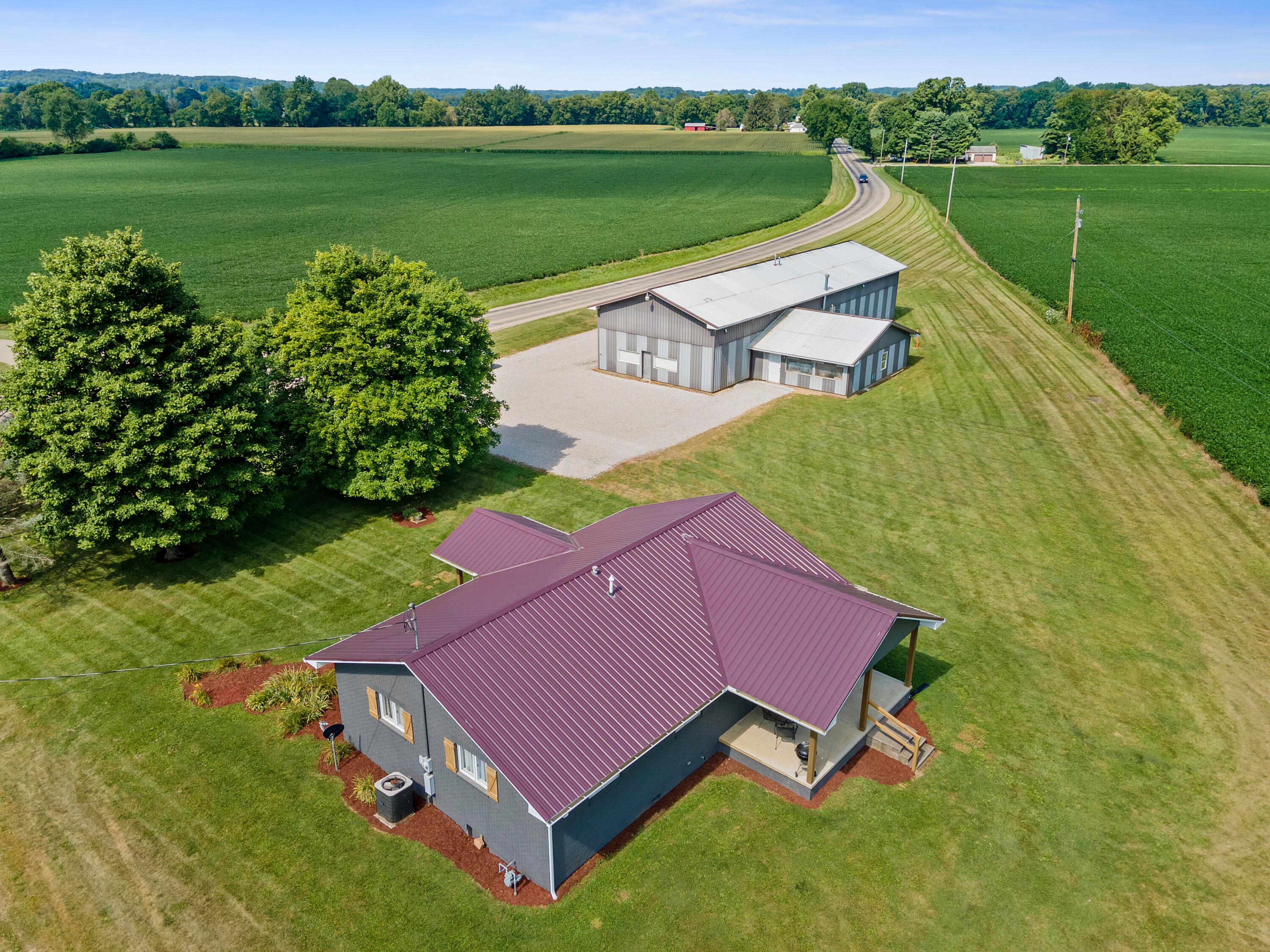 13741 Banning Road Mount Vernon, OH 43050 - Photo 3 of 28 Gallery Image 3
