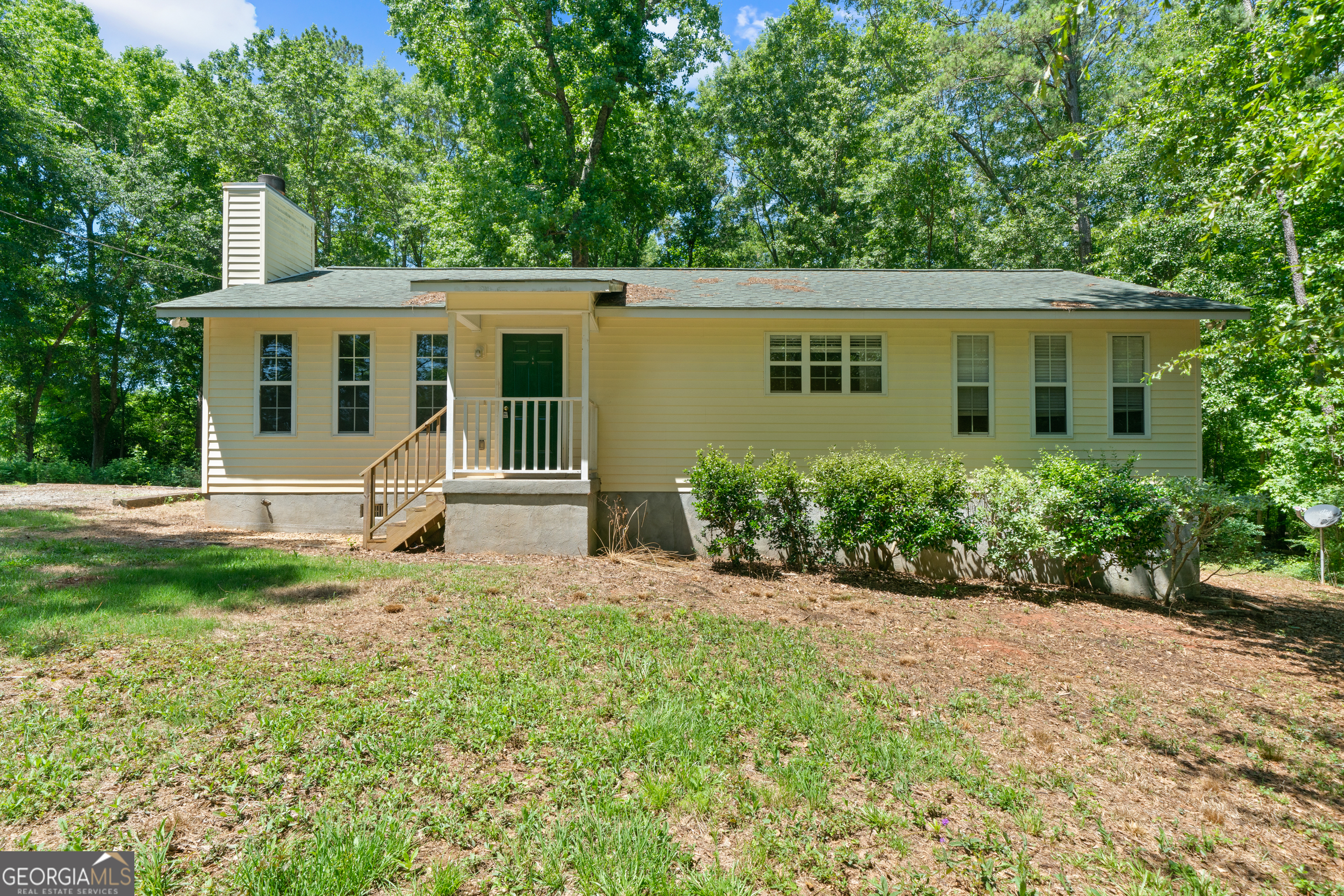 290 Eastlake Dr  