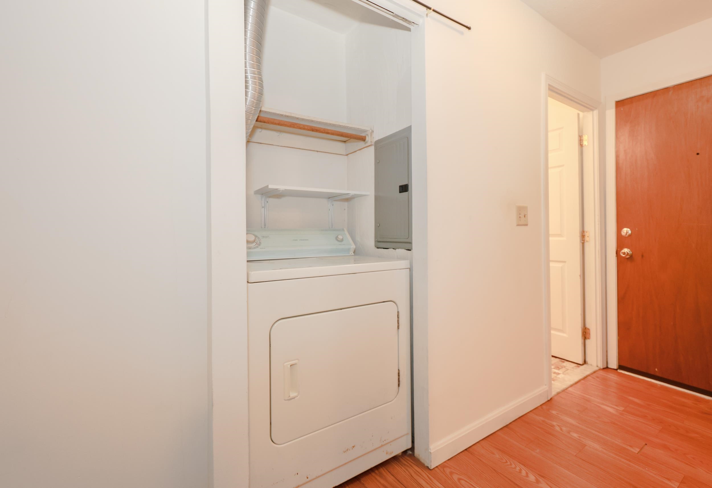 310 Brook Village Road, Unit 11 Nashua, NH 03062 - Photo 5 of 17 Gallery Image 5