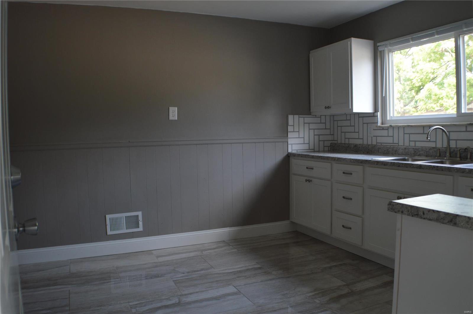 2905 North Hanley Road Bel-Ridge, MO 63121 - Photo 14 of 53 Gallery Image 14