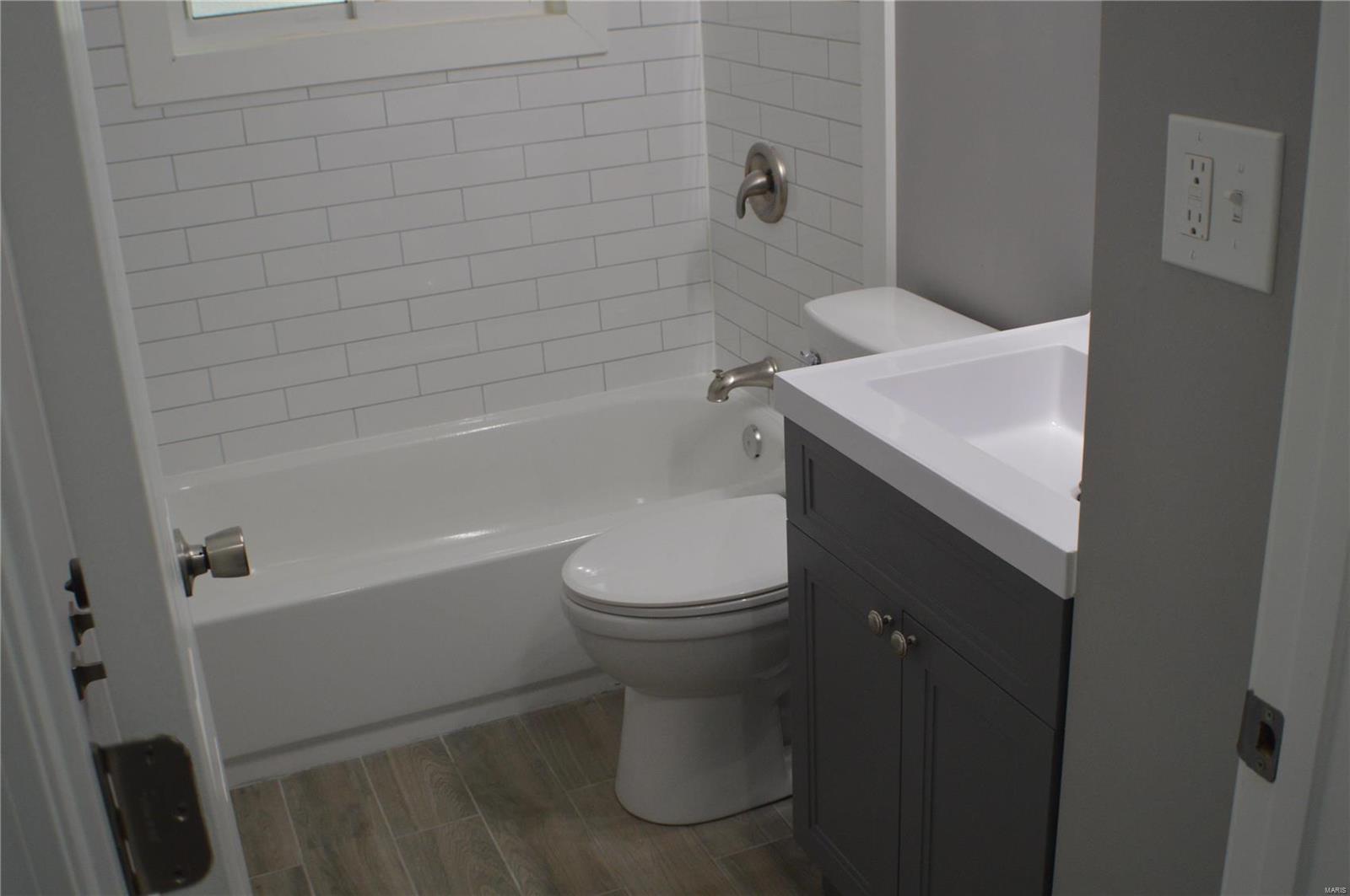2905 North Hanley Road Bel-Ridge, MO 63121 - Photo 22 of 53 Gallery Image 22