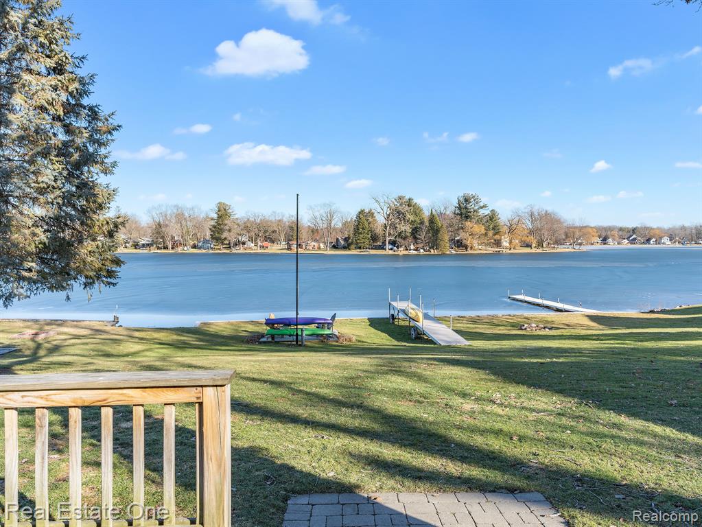 5888 Bullard Road Fenton, MI 48430 - Photo 29 of 41