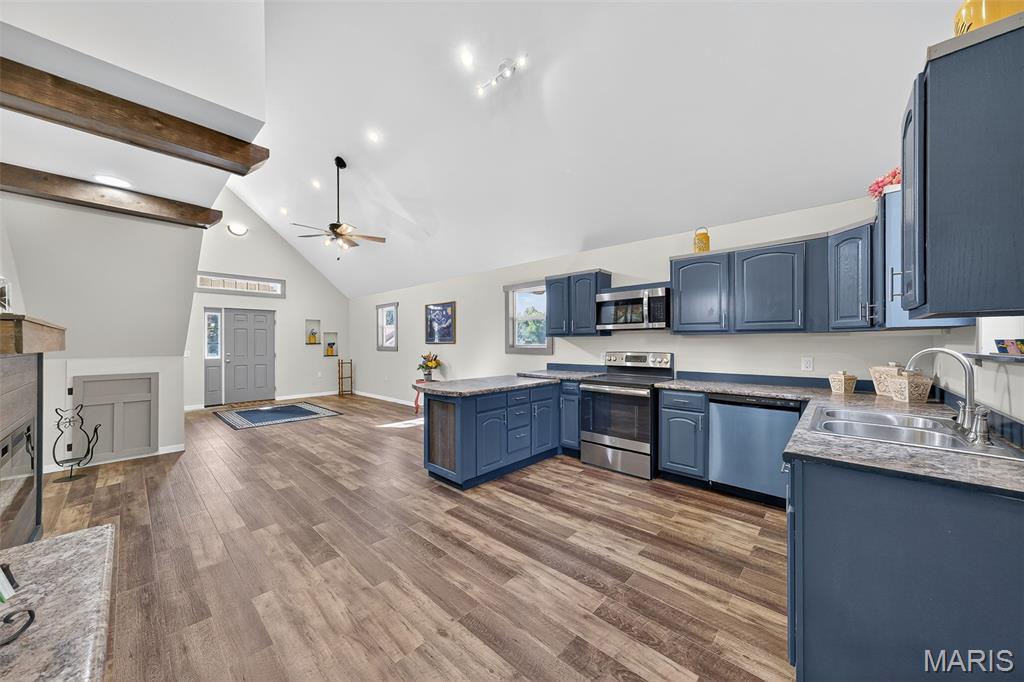 515 Bailey Avenue Elsberry, MO 63343 - Photo 15 of 43