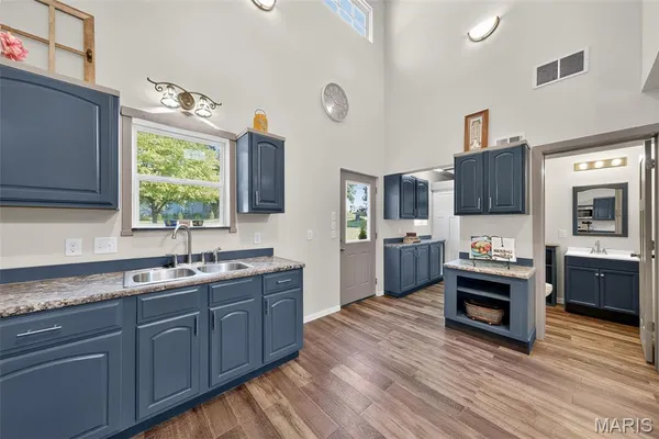 $269,900 | 515 Bailey Avenue, Elsberry, MO 63343