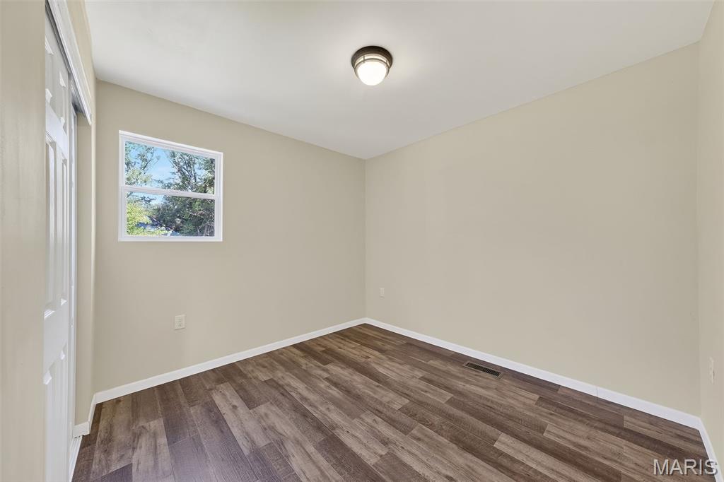 515 Bailey Avenue Elsberry, MO 63343 - Photo 30 of 43