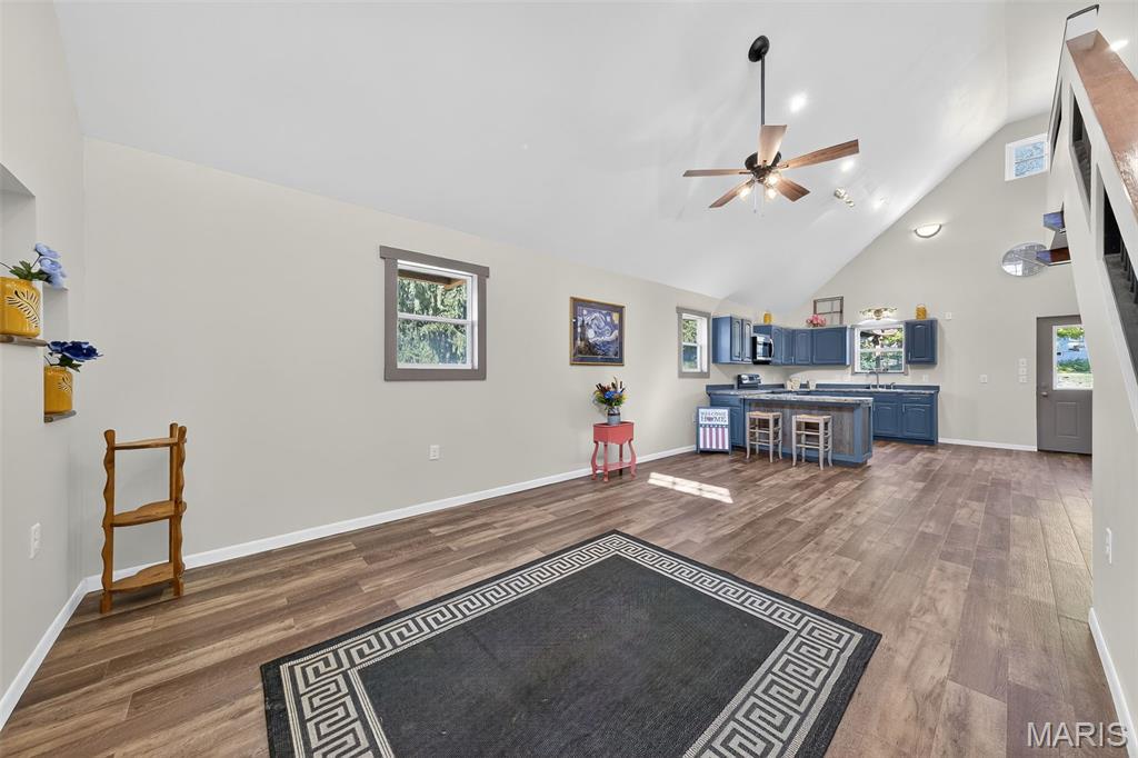 515 Bailey Avenue Elsberry, MO 63343 - Photo 9 of 43