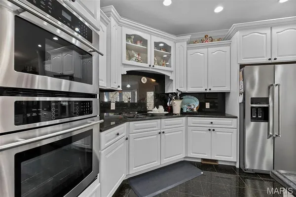 $895,000 | 316 Flagstone Drive, Cape Girardeau, MO 63701