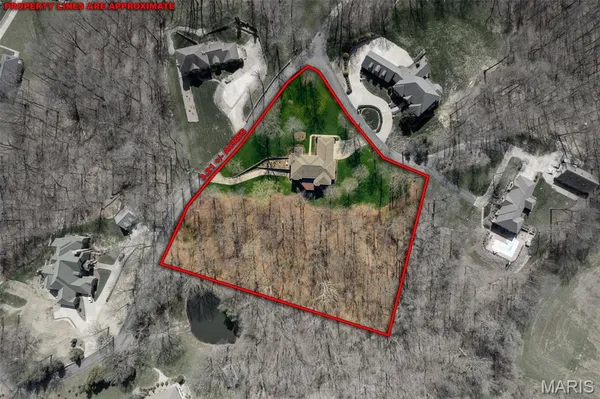 $895,000 | 316 Flagstone Drive, Cape Girardeau, MO 63701