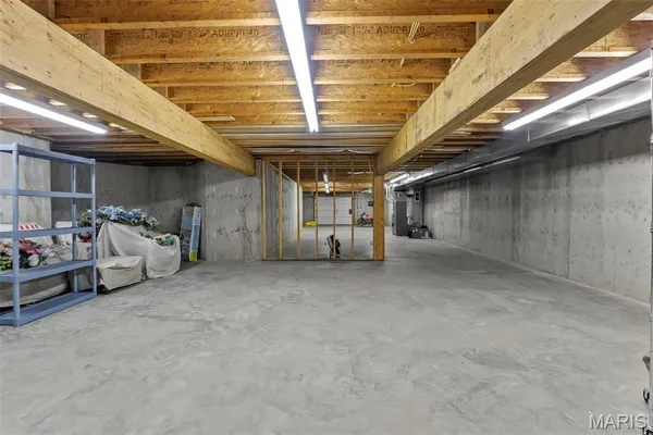 $895,000 | 316 Flagstone Drive, Cape Girardeau, MO 63701