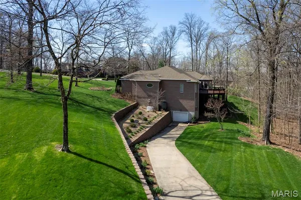 $895,000 | 316 Flagstone Drive, Cape Girardeau, MO 63701