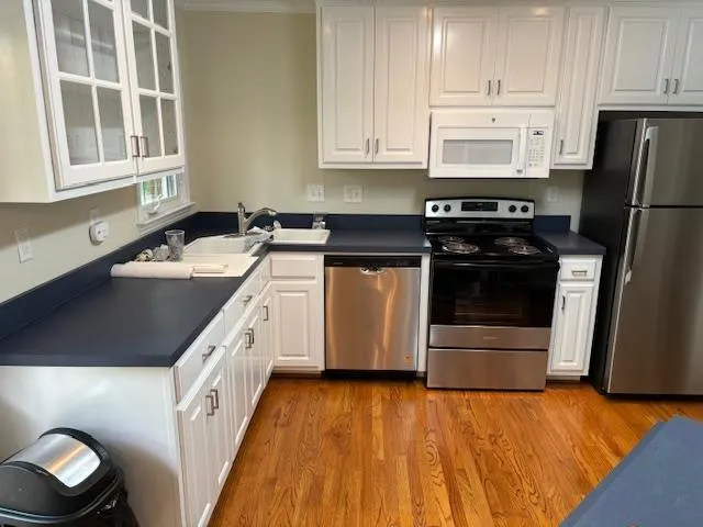 $1,950 | 2153 Canterbury Drive, Burlington, NC 27215