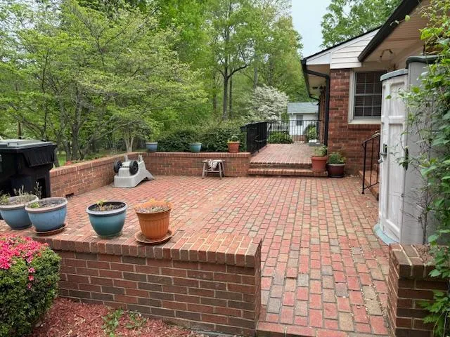 $1,950 | 2153 Canterbury Drive, Burlington, NC 27215