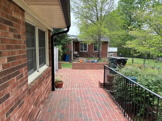 $1,950 | 2153 Canterbury Drive, Burlington, NC 27215