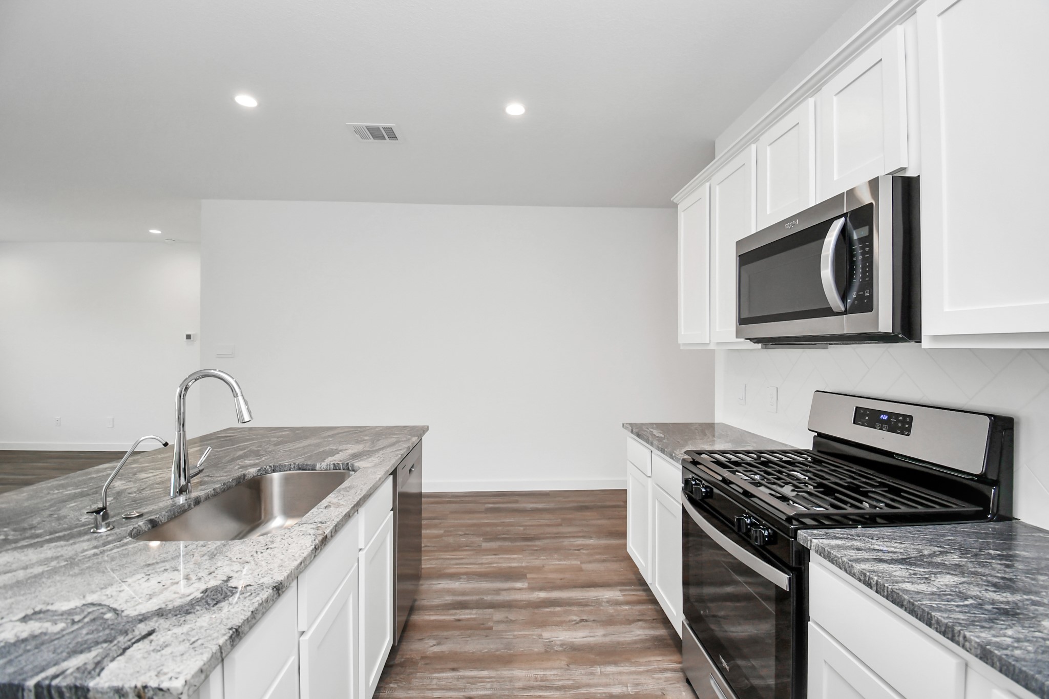 1115 Desert Willow Drive Rosharon, TX 77583 - Photo 12 of 33 Gas Cooktop