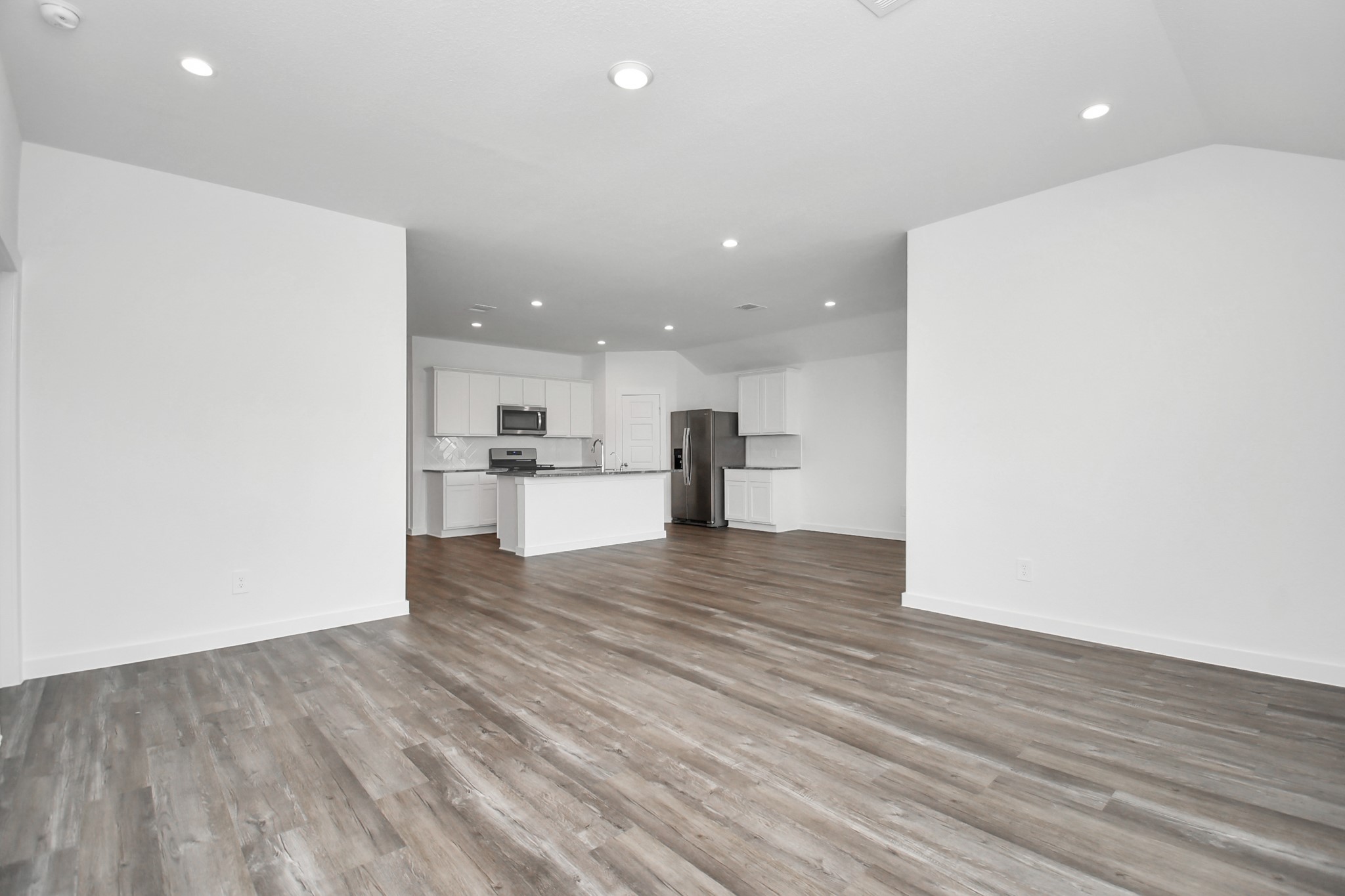1115 Desert Willow Drive Rosharon, TX 77583 - Photo 16 of 33 Living Room
