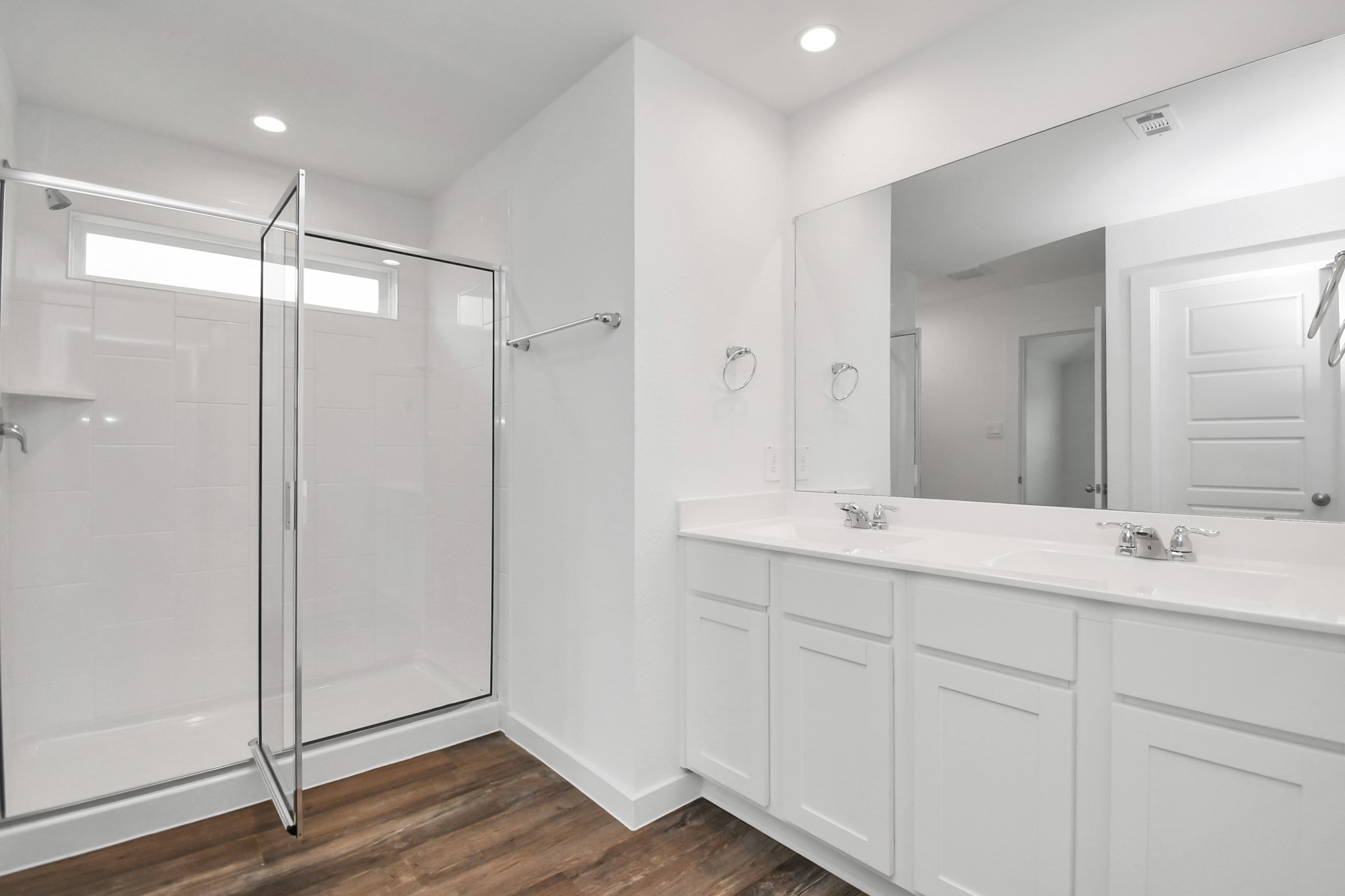 1115 Desert Willow Drive Rosharon, TX 77583 - Photo 21 of 33 Walk In Shower