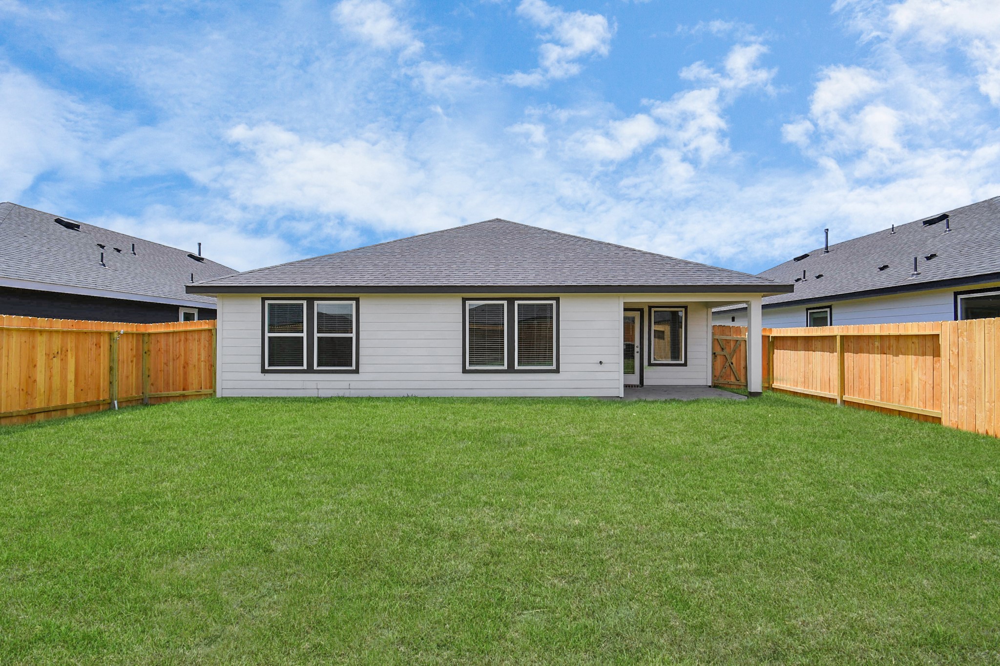 1115 Desert Willow Drive Rosharon, TX 77583 - Photo 26 of 33 Backyard