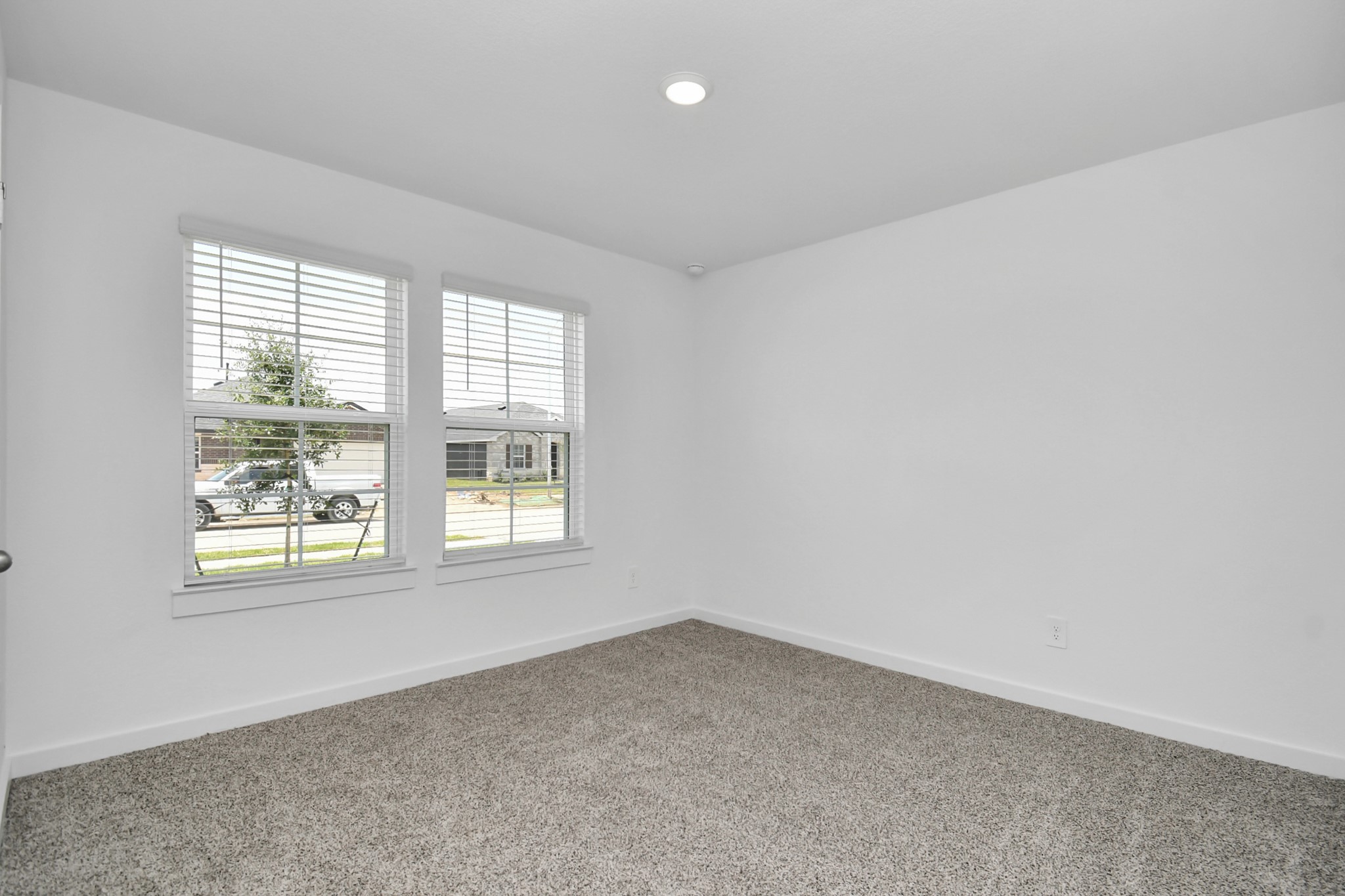 1115 Desert Willow Drive Rosharon, TX 77583 - Photo 4 of 33 First Bedroom