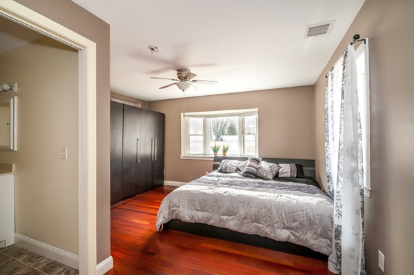 48 Winslow Road Reading, MA 01867 - Photo 14 of 29 Gallery Image 14