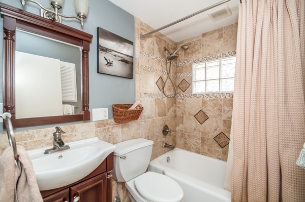 48 Winslow Road Reading, MA 01867 - Photo 18 of 29 Gallery Image 18