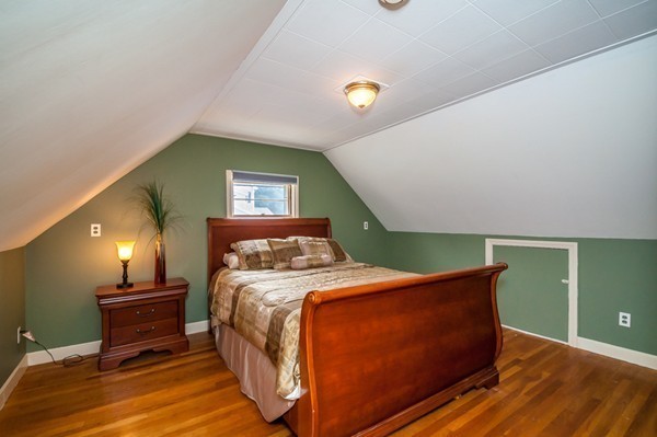 48 Winslow Road Reading, MA 01867 - Photo 21 of 29 Gallery Image 21