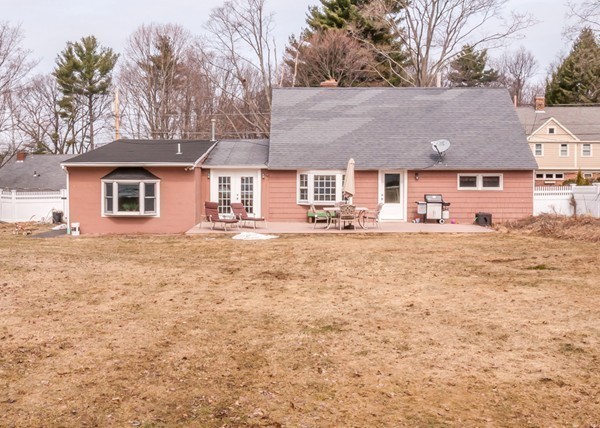 48 Winslow Road Reading, MA 01867 - Photo 25 of 29 Gallery Image 25