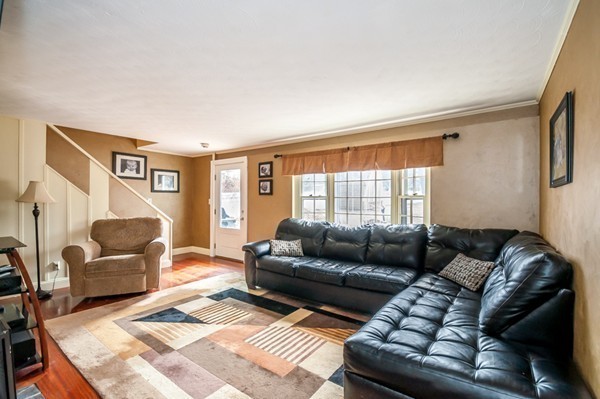 48 Winslow Road Reading, MA 01867 - Photo 7 of 29 Gallery Image 7