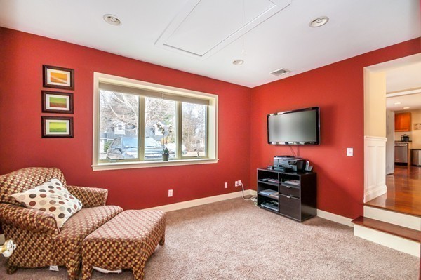 48 Winslow Road Reading, MA 01867 - Photo 10 of 29 Gallery Image 10