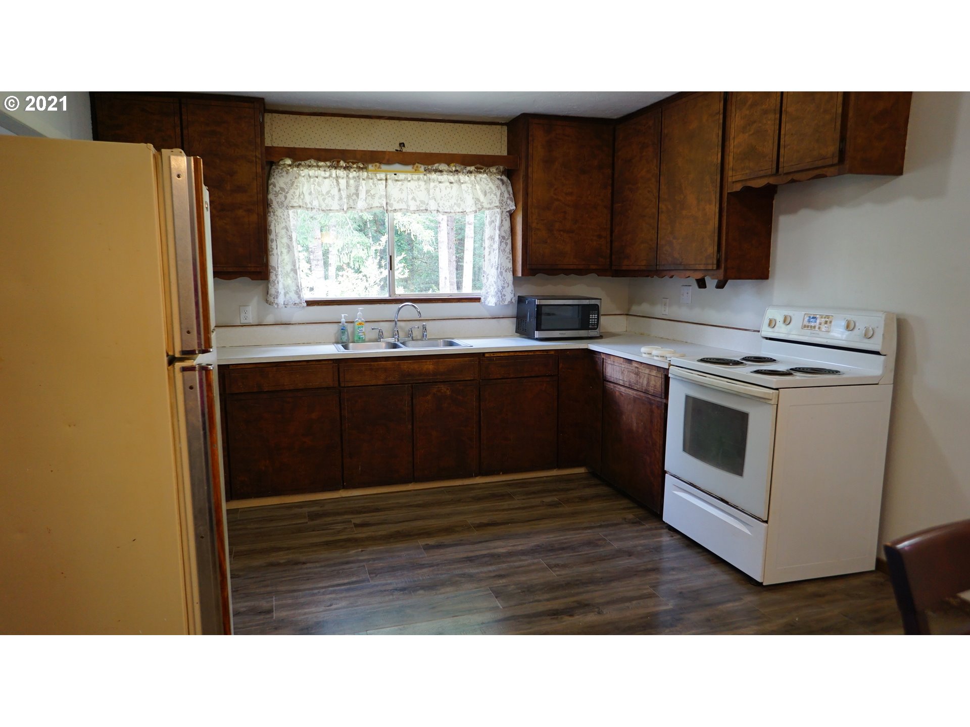 55976 Gold Brick Road Myrtle Point, OR 97458 - Photo 10 of 30 Gallery Image 10